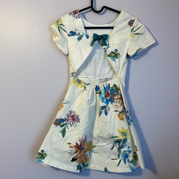 Zara Girls Soft Collection Floral Cut Out Back Fit and Flare Dress size 10 - Picture 7 of 16